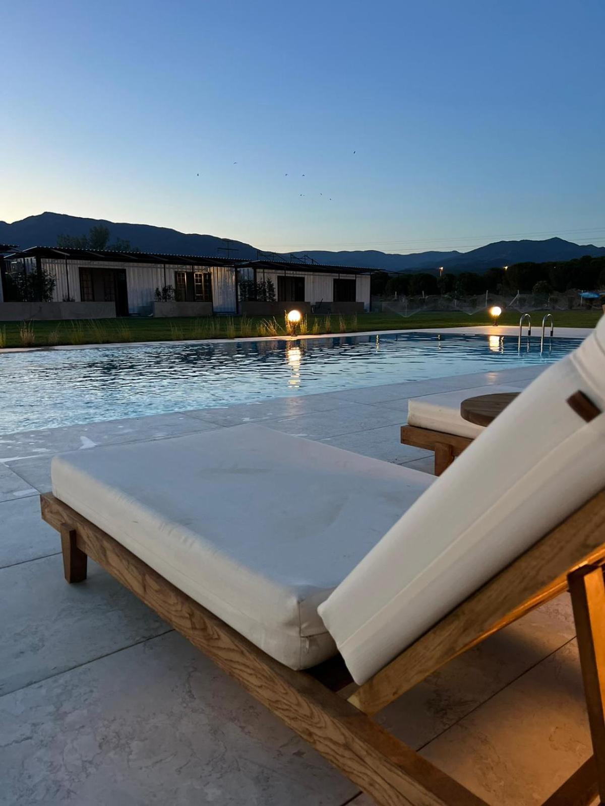 Casa Mora Aparthotel Edremit  Buitenkant foto
