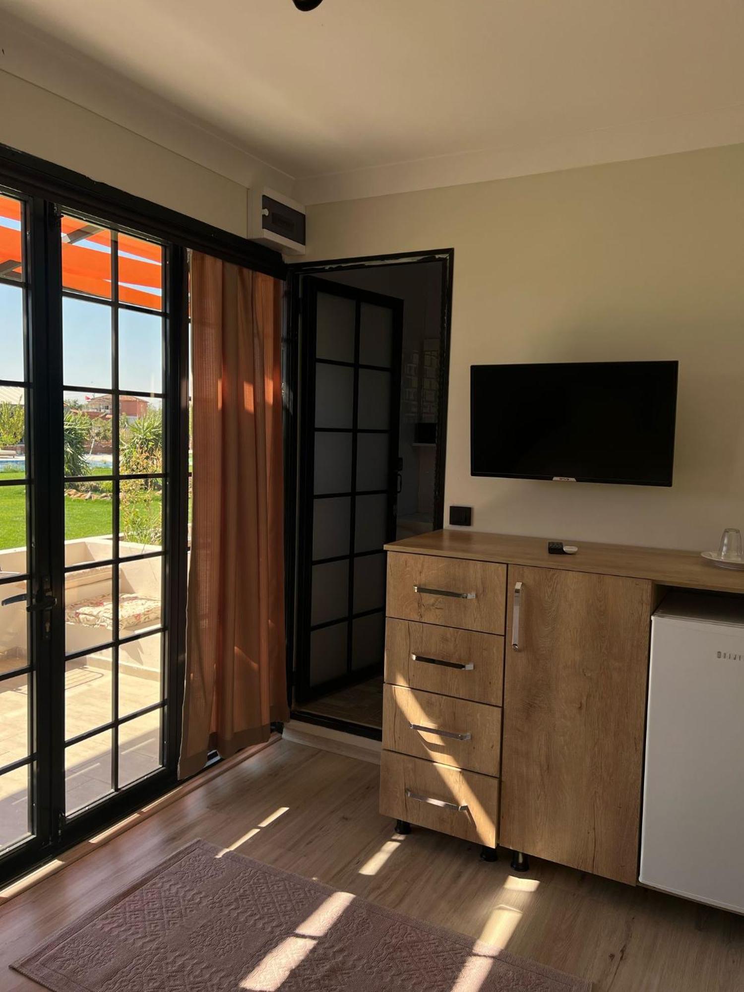 Casa Mora Aparthotel Edremit  Buitenkant foto